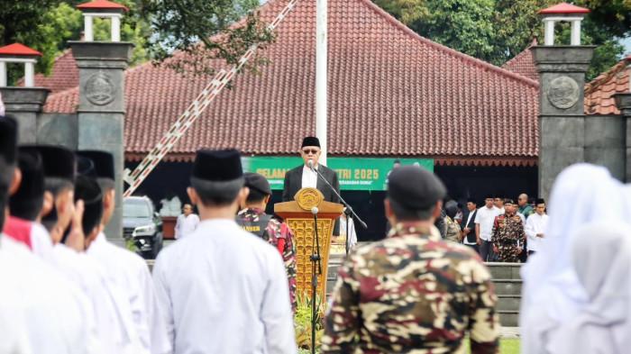 Pemkab Banyumas Komitmen Perkuat Pesantren dan Guru Ngaji Lewat Bantuan Bertahap