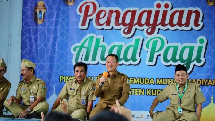 Di SMP Muhammadiyah 1 Kudus, Bupati Sam’ani Pesan Pentingnya Jadi Siswa Cerdas dan Berkarakter