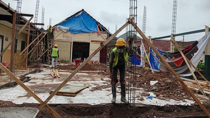 Sedot Anggaran Rp 337 Juta Dari Dana TT, Perbaikan Ruang Kelas SDN 2 Purwosari Kudus Dimulai