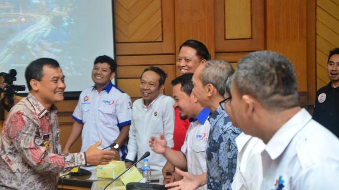 Gubenur Jateng Ahmad Luthfi Ajak Dialog Serikat Buruh Bahas UMP dan UMSP