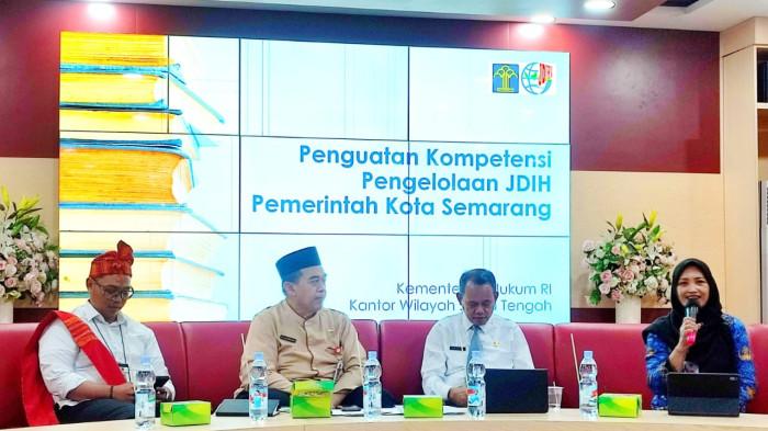 Kemenkum Jateng Paparkan Peran Penting Penyebaran Informasi Hukum Pada Rakor JDIH Kota Semarang
