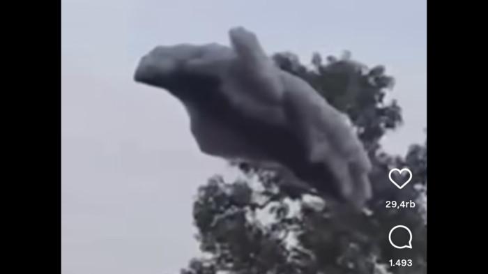 Viral Awan Hitam Jatuh ke Tanah di Subang, Fenomena Itu Dijelaskan BMKG