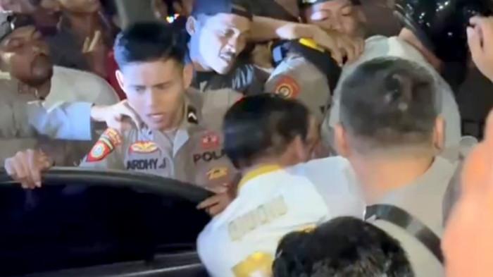 Detik-detik Penangkapan 2 Maling Gagal Bawa Motor di Toko Pakan Ternak Tegal