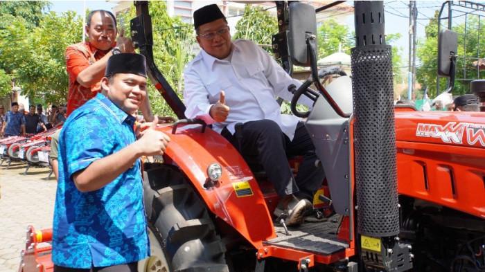 Petani Jepara Terima Bantuan Alsintan, Abdul Wachid: Perkuat Ketahanan Pangan