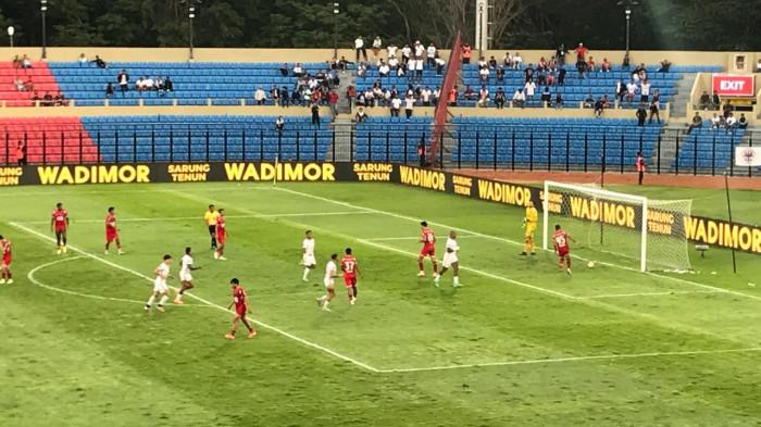 PERSIJAP JEPARA - Suasana hasil pertandingan Persijap Jepara melawan Malut United di Stadion Gelora Bumi Kartini, Senin (3/11/2025).