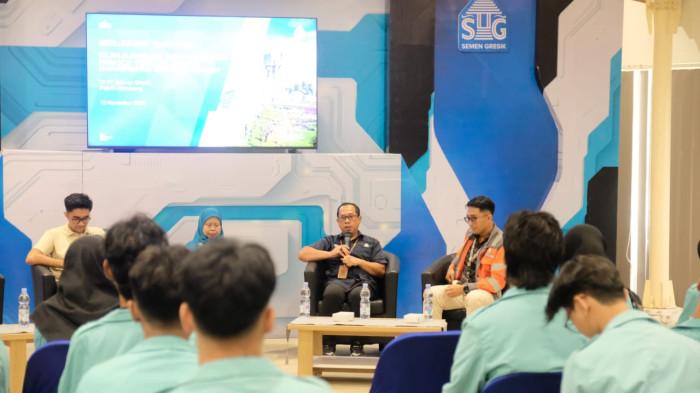 20251114_SemenGresik01