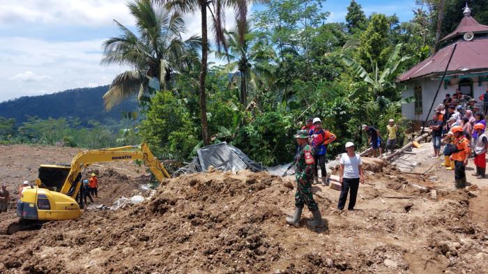 25 Warga Masih Hilang Akibat Longsor di Situkung Banjarnegara, Tim SAR Kerahkan Enam Alat Berat