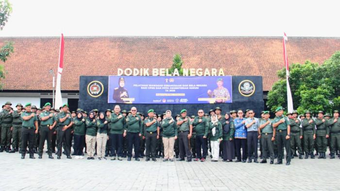 Kantor Wilayah Kementerian Hukum Jawa Tengah melalui Balai Diklat Hukum Jawa Tengah bekerja sama dengan Resimen Induk Kodam (Rindam) IV Diponegoro menggelar Pelatihan Wawasan Kebangsaan dan Bela Negara Tahun Anggaran 2025.