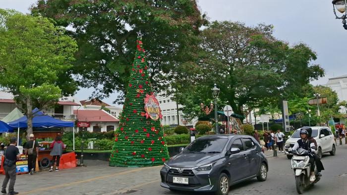 KOTA LAMA - Suasana Kota Lama Semarang jelang Natal dan Tahun Baru (Nataru) 2025/2025, Minggu (14/12/2025).