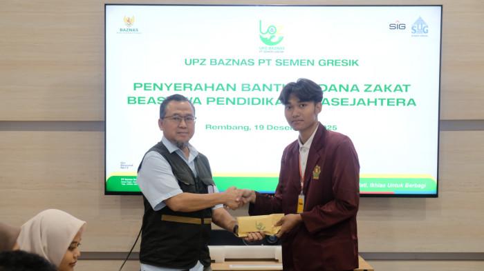 20251222_SemenGresik1
