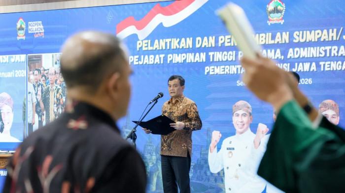 20260115_Gubernur Jawa Tengah, Ahmad Luthfi melantik pejabat_2