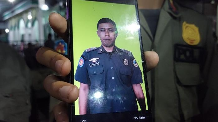 SATPOL PP - Sosok Mohammad Faik anggota Satpol PP Kebumen yang meninggal dunia saat hendak mengevakuasi ODGJ di wilayah Krakal Kecamatan Alian Kabupaten Kebumen, Senin (2/2/2026).