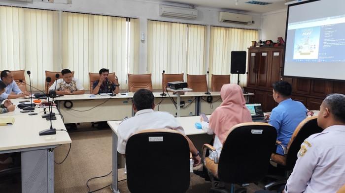 RAPAT KOORDINASI - Komisi D DPRD Kabupaten Kendal melakukan rapat bersama koordinator BGN dan SPPG di Kendal sebagai bahan evaluasi pelayanan penyaluran program MBG ke siswa, Kamis (5/3/2026).