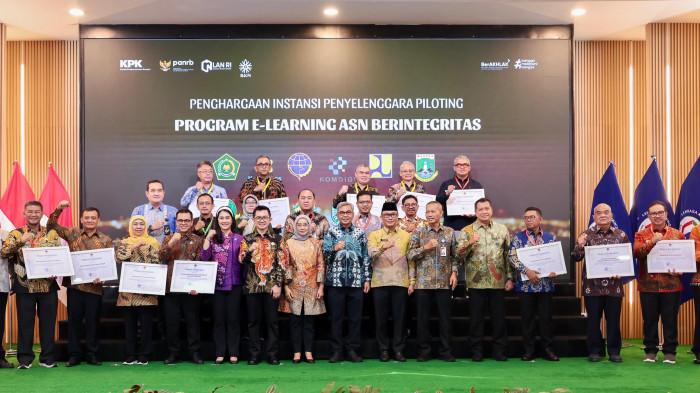 20260617_Pemerintah Provinsi Jawa Tengah meraih penghargaan dari KPK_2