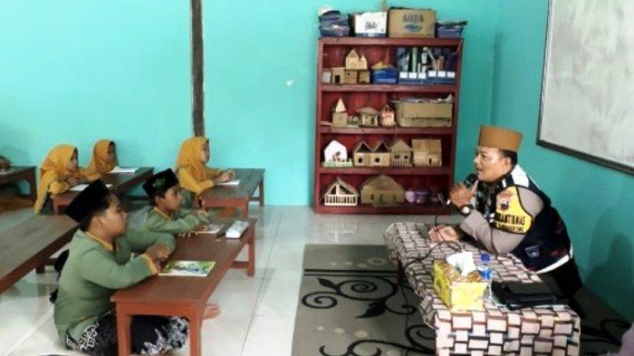 Ini Sosok Pak Bhabin di Kayen Pati, Aktivitas Lain Aipda Hartono: Ngajar Ngaji dan Praktisi Rukiah