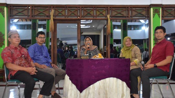 Bupati Tegal Umi Azizah Ajak Pers Kuatkan Literasi Baca Masyarakat