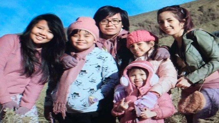 Profil Lengkap Vitta Dessy Mantan Istri Ari Lasso, Menganut Agama Ini