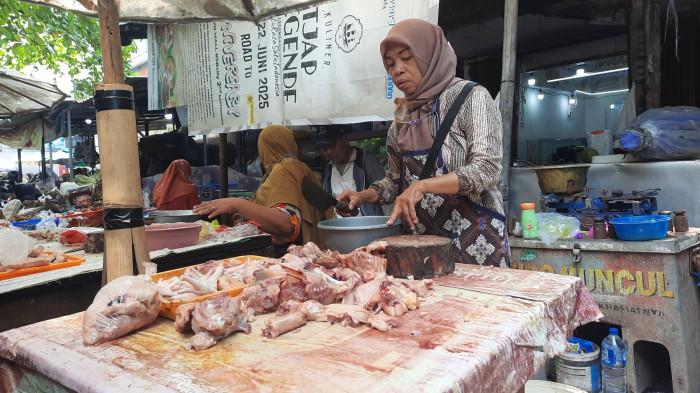 Disdag Sebut Harga Telur dan Daging Ayam Masih Rentang Normal di Bawah HET