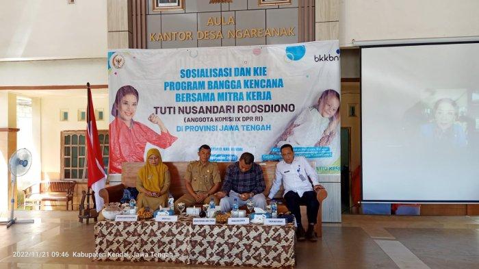 Kader Posyandu Se Kecamatan Singorojo Ikuti Sosialisasi Dan KIE Program Bangga Kencana Bersama Tuti