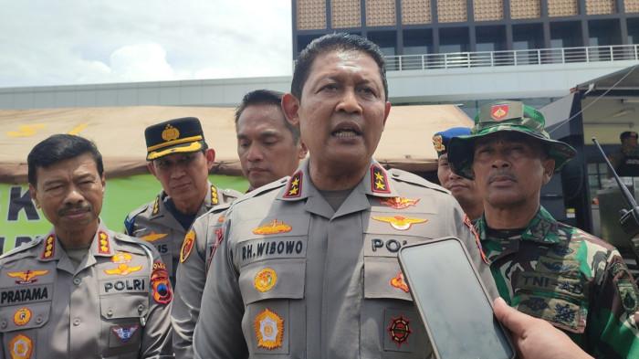 8 Hari Banjir di Semarang: 8.300 Korban Terdampak, Kapolda Jateng Turunkan 2.000 Personel Bantuan