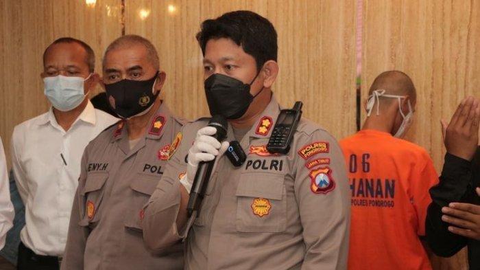 Terjebak Hubungan Sejenis, Pria Beristri di Ponorogo Diperas Rp13 Juta