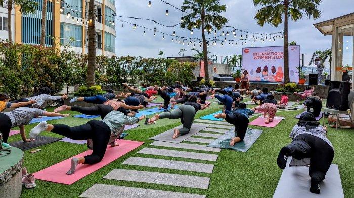 Merayakan Emansipasi Wanita Ala Harris Hotel Semarang