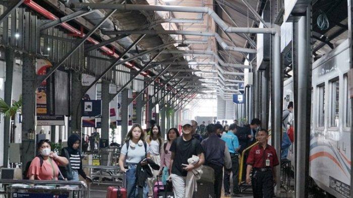Kisah Alpin Mudik Balik Jakarta Kebumen Naik Kreta Tanpa Keluarkan Uang Sepeserpun