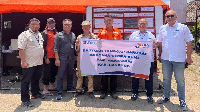 BRI Salurkan Bantuan Beras hingga Selimut untuk Warga Terdampak Gempa Garut dan Bandung