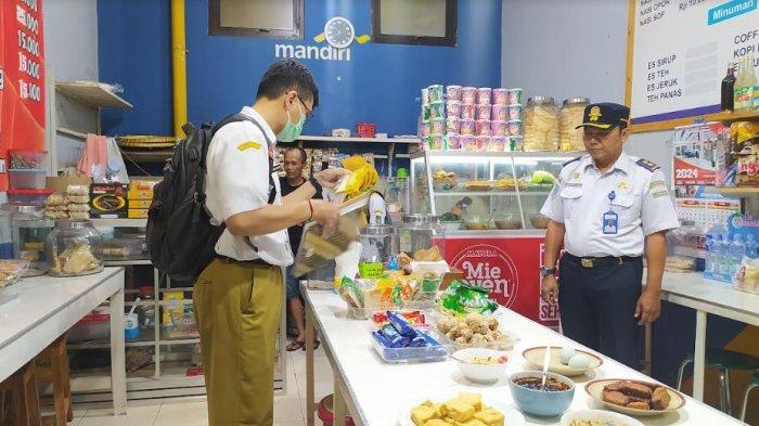 Skrining Awal Lebaran, Tim Kesehatan Sidak Kantin Terminal Tirtonadi Solo
