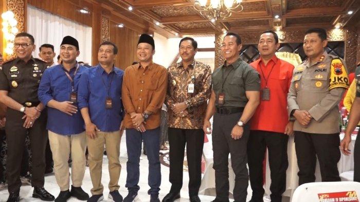 Pj Gubernur Jateng dan Andika Perkasa Ternyata Akrab di Deklarasi Kampanye Damai