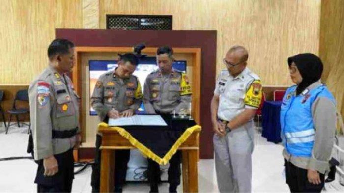 Polres Sragen Gelar Pembacaan Sumpah dan Penandatanganan Pakta Integritas Penerimaan Bakomsus Polri