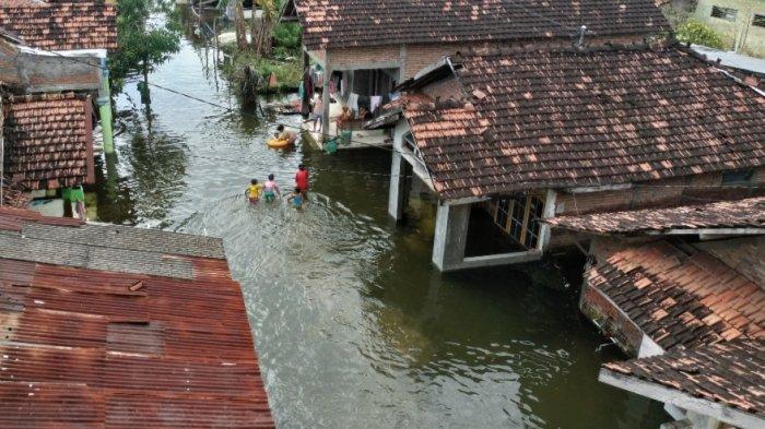 111 Rumah Terendam Banjir di Undaan Sejak 2 Bulan Tak Pernah Surut, Ini Penyebabnya