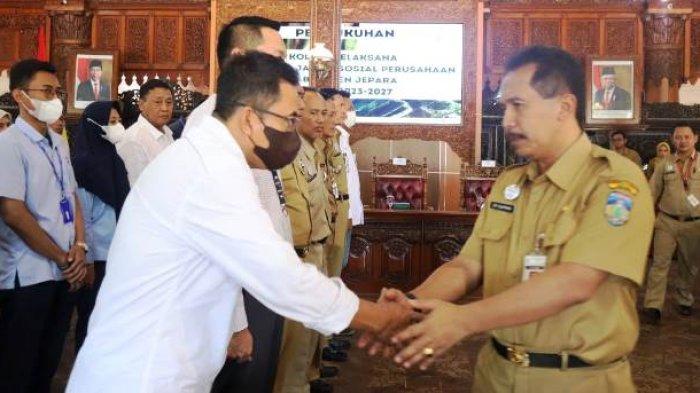 Komite Pelaksana Tanggungjawab Sosial Dikukuhkan, Sekda Jepara Minta Segera Susun Program