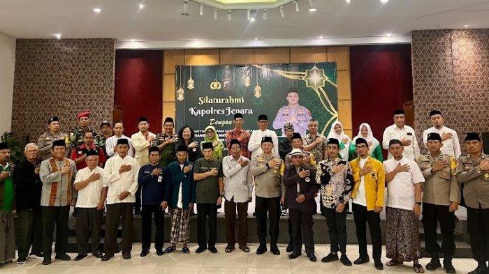 Jumat Curhat Wadah Cooling System, Kapolres Jepara Ajak Toga Wujudkan Pilkada Aman, Sejuk dan Damai