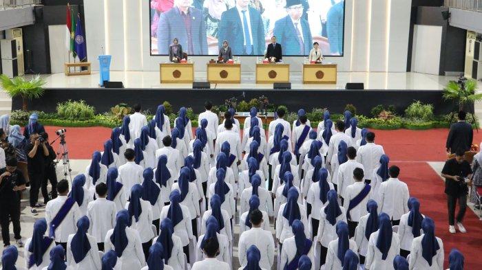 UMP Cetak Apoteker Kompeten dalam Sumpah Profesi ke-39