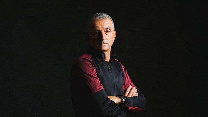 SOSOK Milomir Seslija, Pelatih Persis Solo Pengganti Leonardo Medina