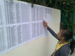 Ayang Bersyukur Diterima di SMP 3 Semarang