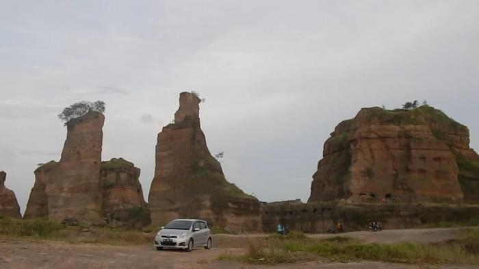 Anak Muda Menyebut Bekas Galian C Ini Brown Canyon