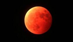 Besok Malam Bulan akan Berubah Jadi Merah Darah