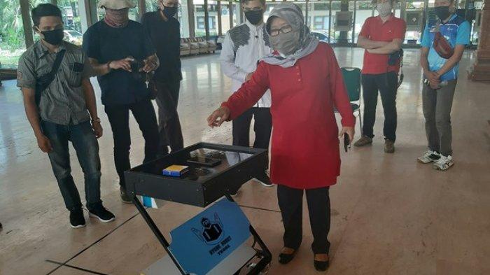 Perkenalkan Nyong Robot, Robot Buatan Wahab yang Bisa Bantu Tenaga Medis Resiko Penularan Covid-19