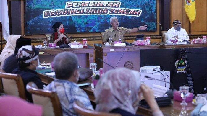 Ganjar Dorong Pemerintah Pusat Kaji Ulang Penghapusan Tenaga Honorer