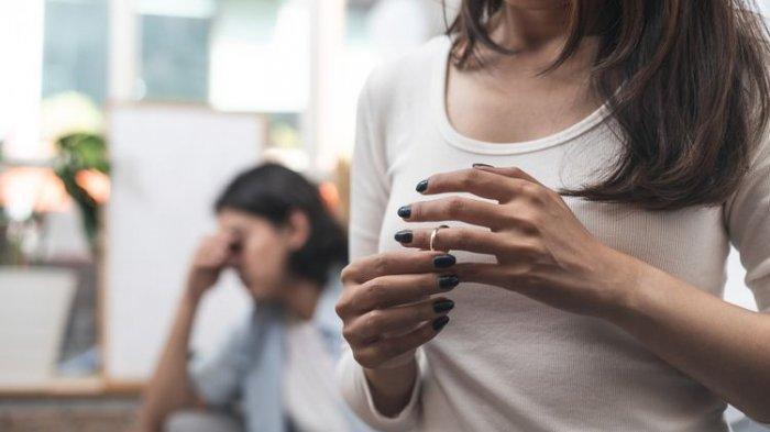 Stop Salahkan Istri Selingkuh! Ini 4 Kunci Suami Mengamankan Pernikahan, Bukan Cuma Beri Harta