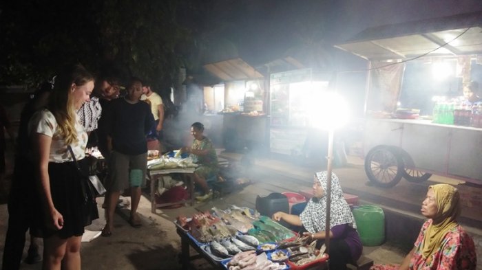 Ikan Kakak Tua Paling Diburu Wisatawan di Karimunjawa