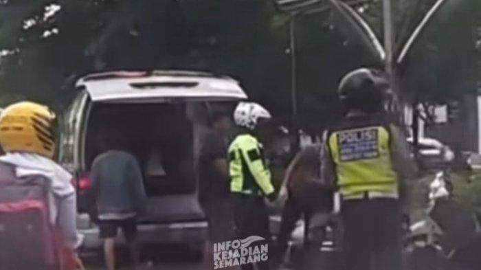 Kronologi Kecelakaan di Jalan DI Panjaitan Simpang Jalan Anggrek II Semarang.