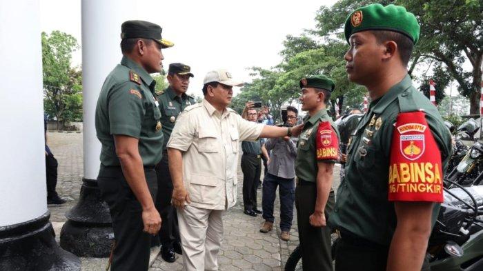 Menhan Prabowo Subianto Berikan Bantuan 100 Motor Dinas Babinsa di Makodam IV/Diponegoro