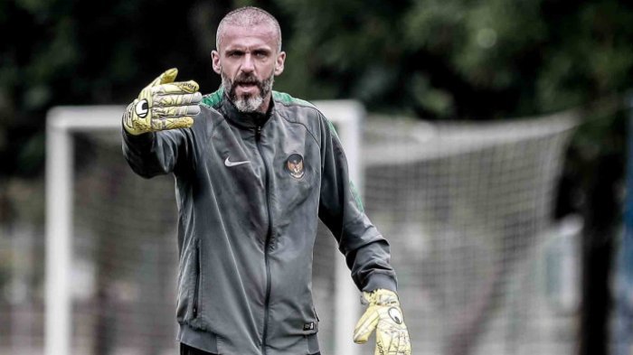 DIPECAT - Eduardo Perez, pelatih Persebaya Surabaya dipecat pada Minggu (23/11/2025). Ini imbas kekalahan Persebaya dari Arema FC.