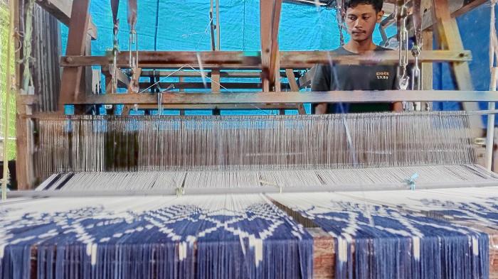 produksi tenun troso