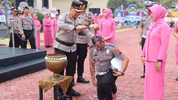 Daftar Personel Polres Jepara Naik Pangkat Saat Hari Bhayangkara ke-78, AKP Upoyo Jadi Kompol
