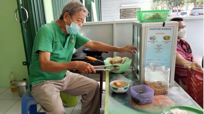 Kenang Hobi Masa Muda, Eks Pelatih PSIS Sartono Anwar Buka Warung Bakso di Semarang