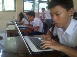 Calon Siswa SMK 8 Semarang Jalani Wawancara Sebelum Verifikasi